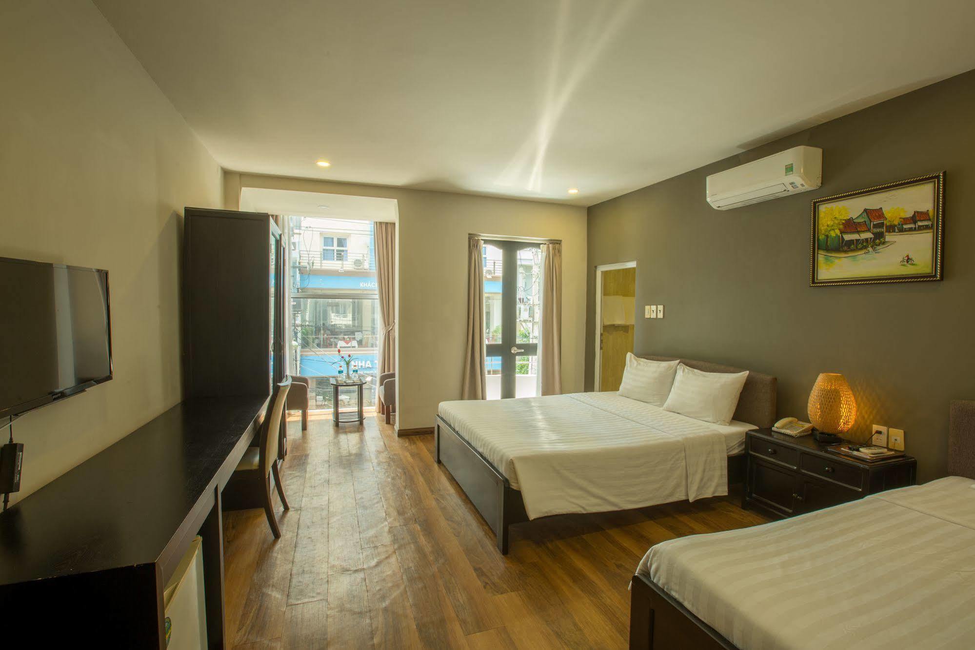 Sun Flower Hotel Nha Trang Buitenkant foto